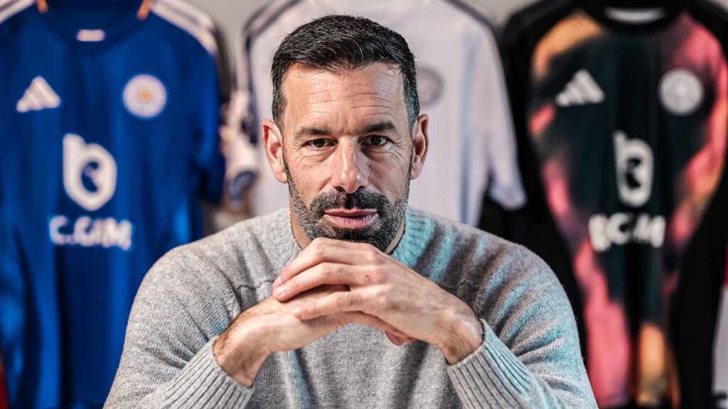 Van Nistelrooy En colere contre la maniere dont nous avons perdu contre United