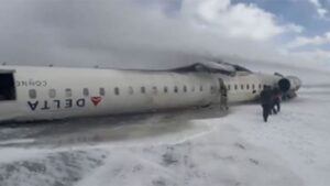 Crash d’un avion Delta Airlines à Toronto : plusieurs blessés et enquête en cours
