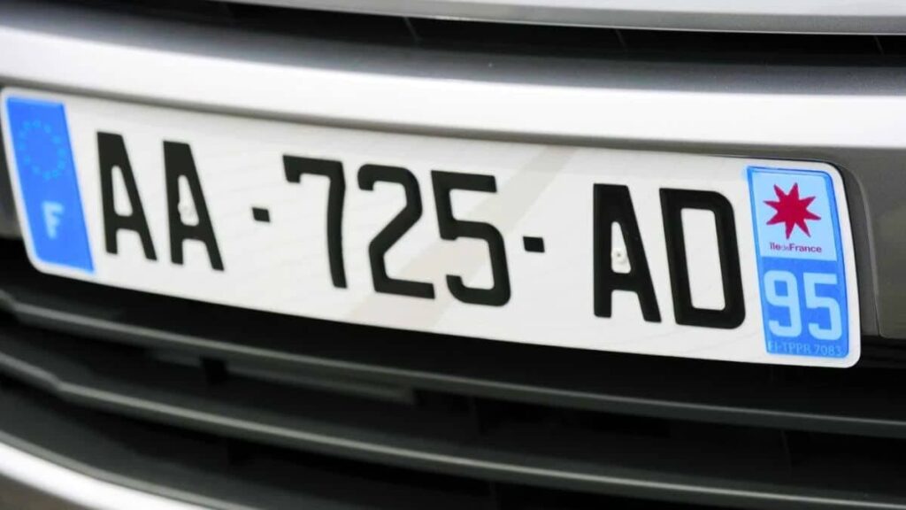 detail-plaque-dimmatriculation
