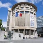 Une bibliothèque de Grenoble détruite après une attaque à la voiture-bélier