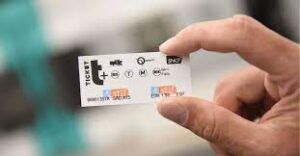 La fin des tickets de métro parisien en carton : une transition laborieuse