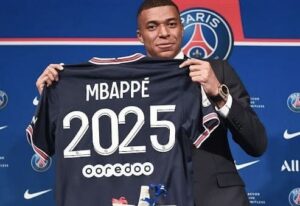 La FFF juge irrecevable l’appel de Kylian Mbappé dans son litige contre le PSG