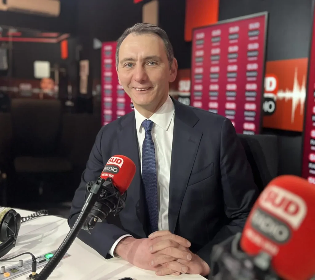 Larent Jacobelli défie Bruno Retailleau : « S’il est sincère, qu’il rejoigne le RN ! »