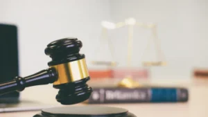 Un ancien caporal-chef jugé pour viols sur deux militaires à Angoulême