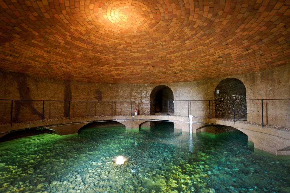 Eau de Paris porte plainte contre X pour pollution aux PFAS