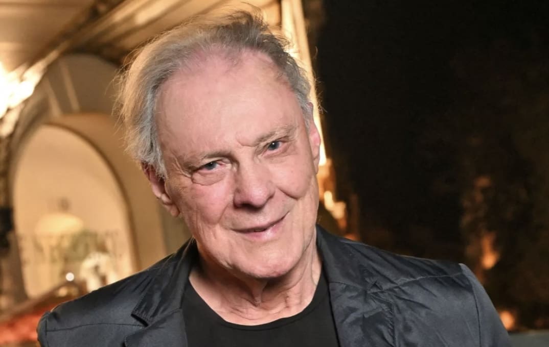 Herbert Léonard, voix légendaire de la chanson française, s’éteint à 80 ans