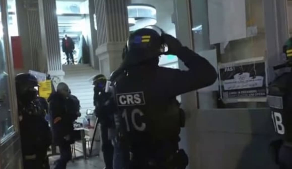 Évacuation de la Gaîté Lyrique : fin de trois mois d’occupation par des migrants