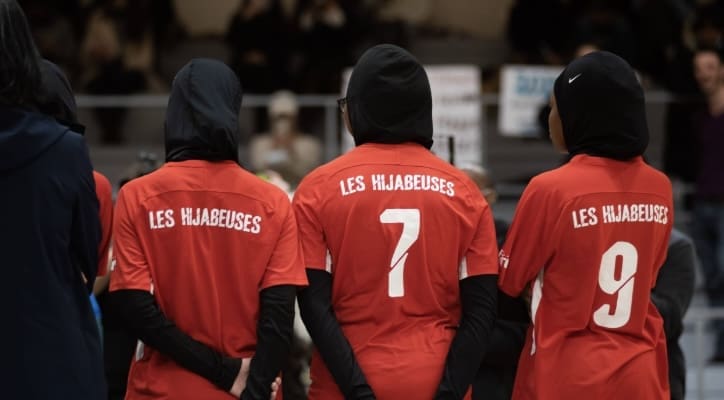 Voile dans le sport : Plusieurs ministres menacent de démissionner !