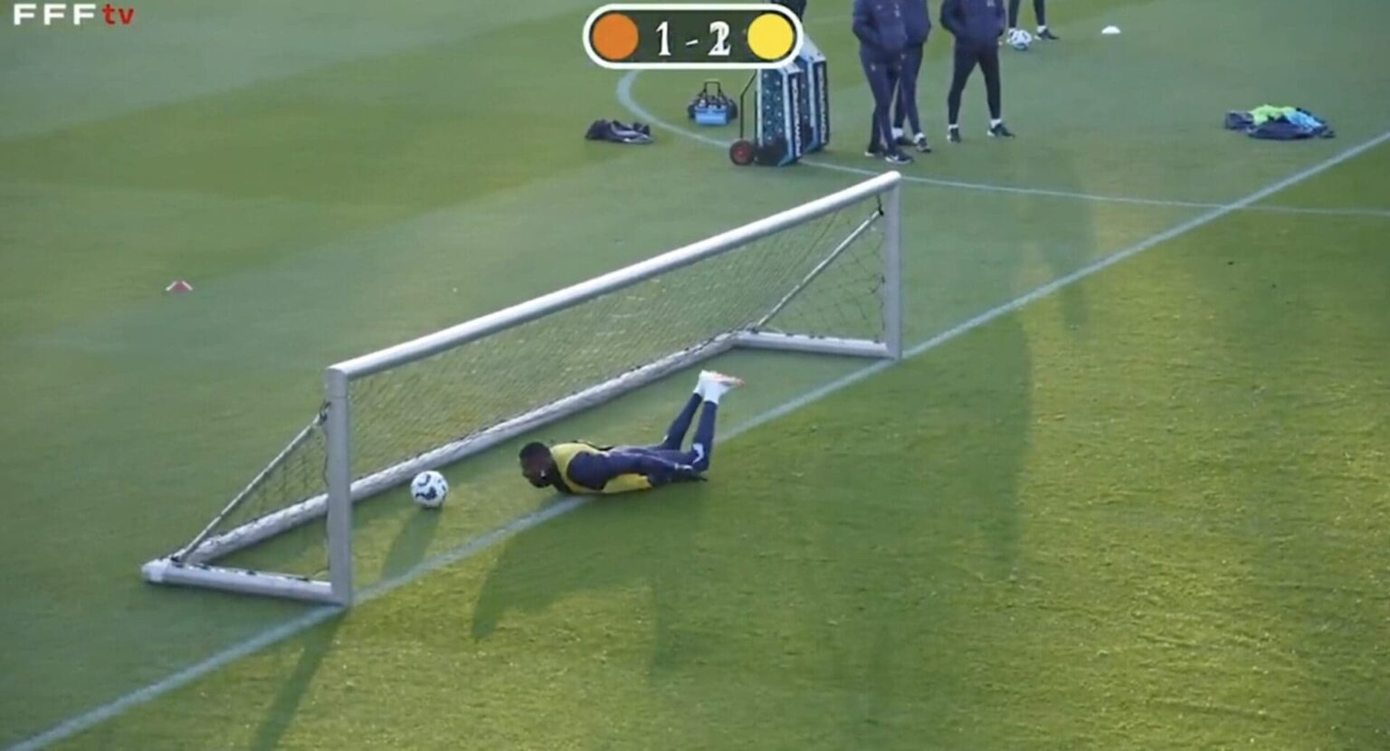 Kolo Muani marque à l&rsquo;entraînement