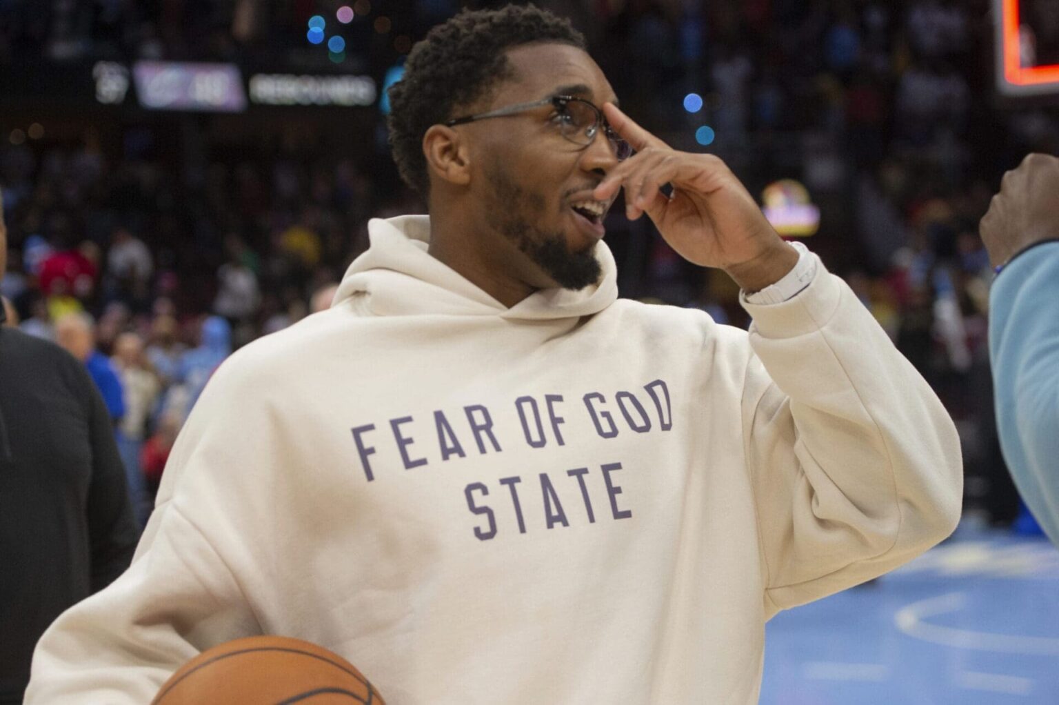 Donovan Mitchell Cleveland Cavaliers lentilles lunettes