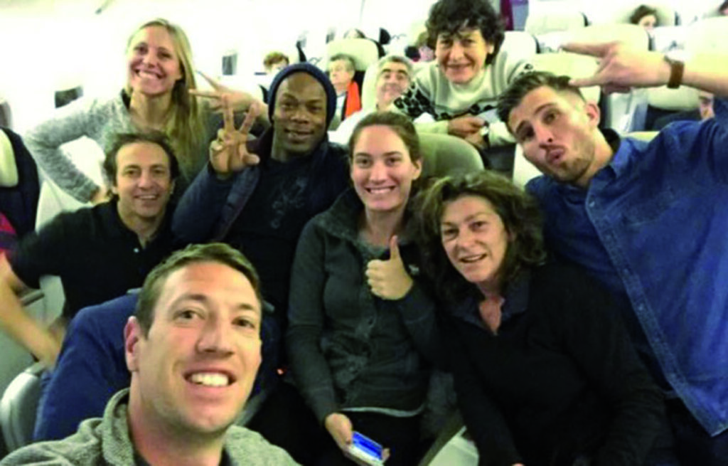 Il y a 10 ans jour pour jour, Florence Arthaud, Camille Muffat et Alexis Vastine se tuaient sur le tournage de Dropped. Philippe Candeloro, qui participait au jeu, raconte son émotion...