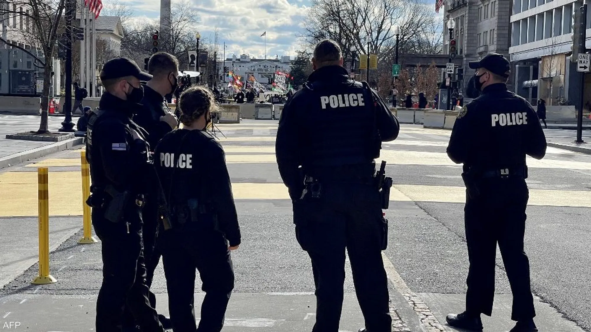 En violation d'une ordonnance judiciaire... expulsion d'une médecin libanaise des états-unis