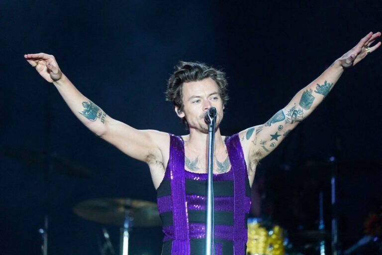 Le chanteur Harry Styles impressionne en courant le marathon de Tokyo en moins de 3h30