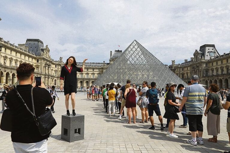 Tourisme : une hausse timide des visiteurs en Île-de-France malgré les JO 2024