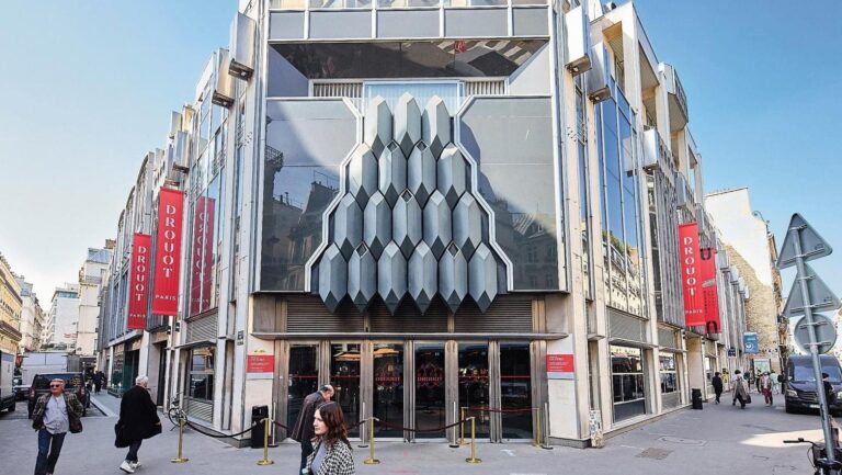 À Drouot, l’installation « Trait et Feuille » dévoile des dessins rares d’artistes majeurs, de la Renaissance à aujourd’hui