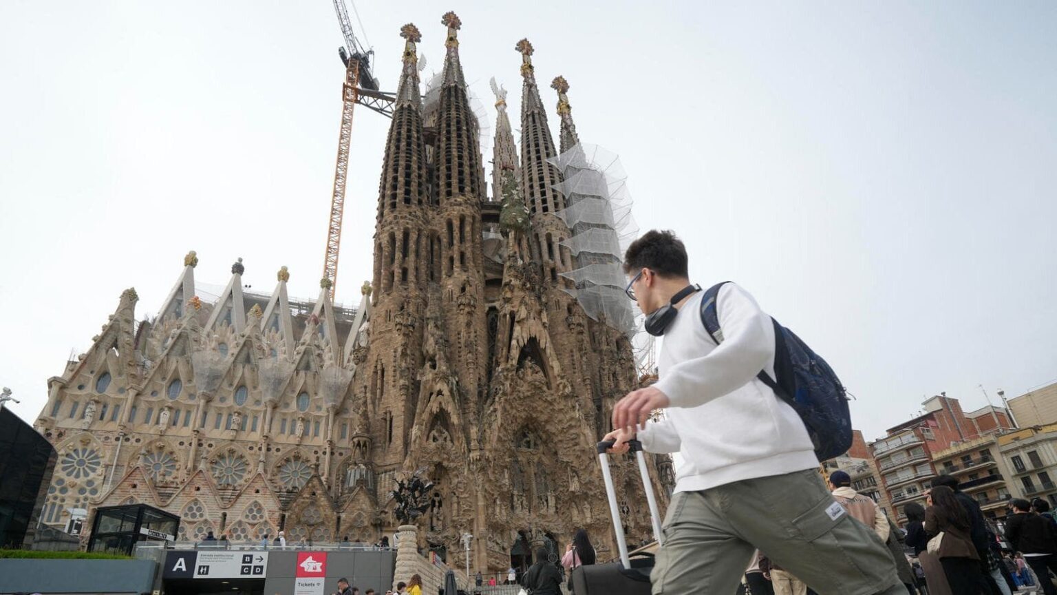 Espagne : trois artistes en lice pour achever la façade principale de la Sagrada Familia