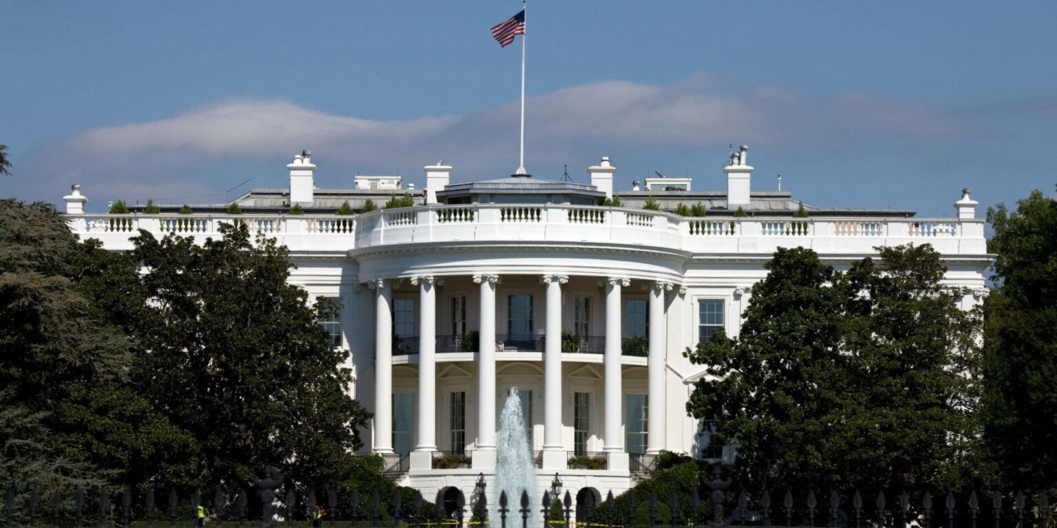 La Maison-Blanche de Trump échoue à bloquer le vote sur les dossiers Epstein malgré des semaines de pression