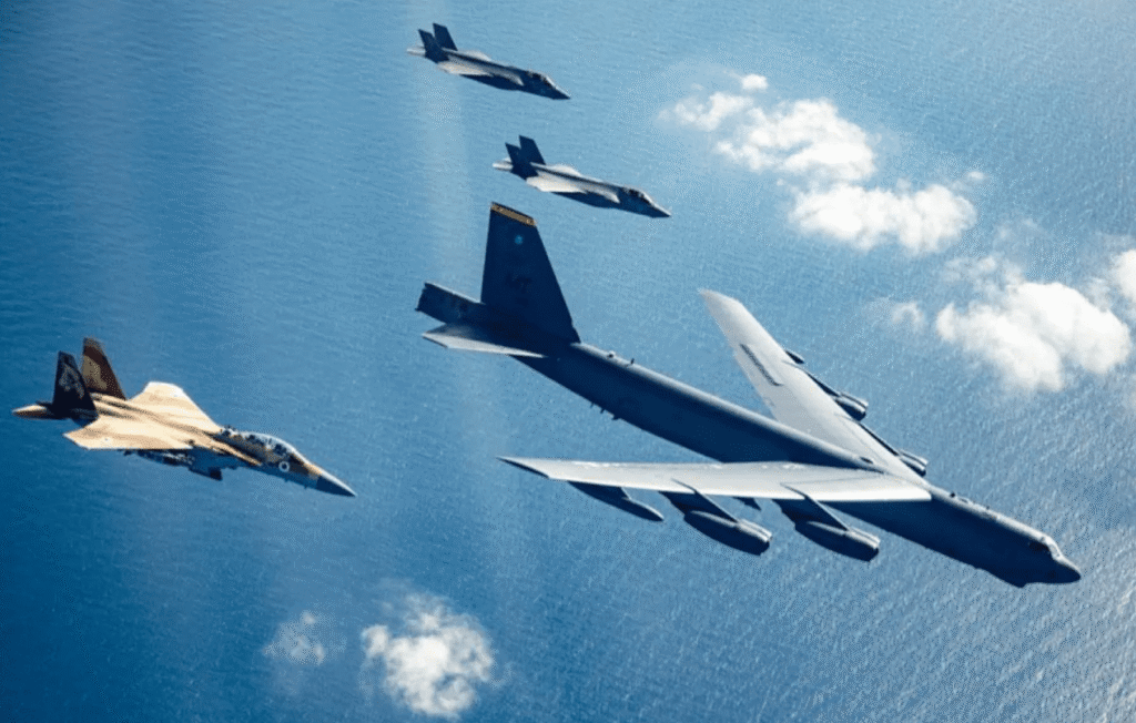 La « CENTCOM » effectue un vol de bombardiers stratégiques au moyen-orient