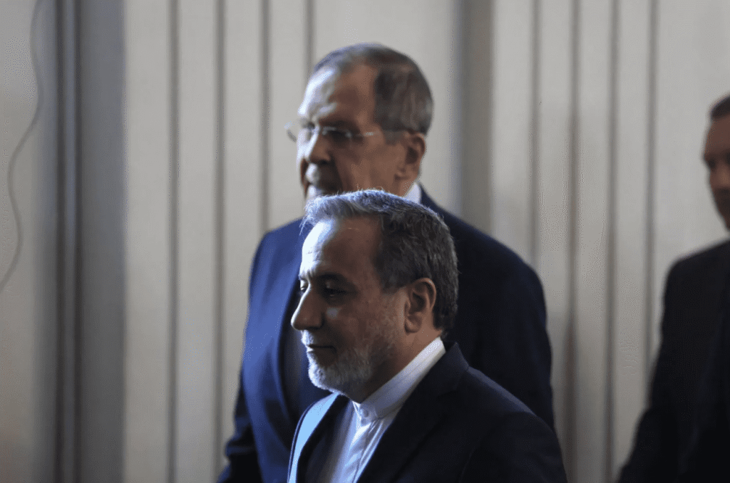 La Russie Le dossier nucléaireiranien au cœur des discussionsavec les États-Unis