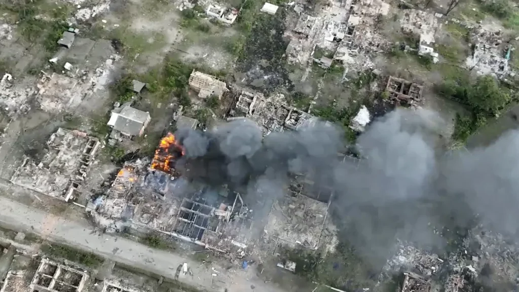 La Russie mène un « bombardement intensif » sur les installations énergétiques ukrainiennes