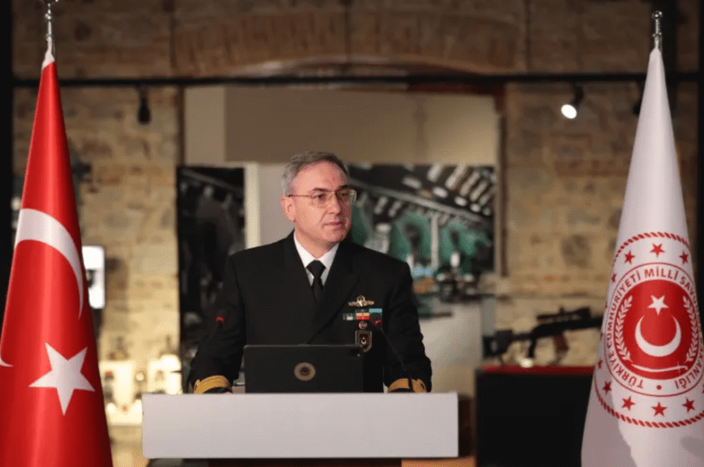 La défense turque demande au parti des travailleurs du kurdistan de se dissoudre et de déposer les armes