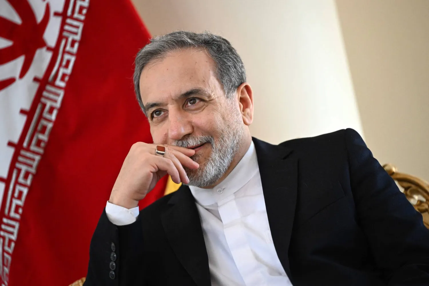 L'Iran promet "une riposte dévastatrice" si Washington interfère encore dans sa politique étrangère