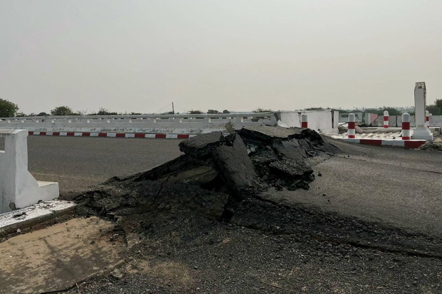 Le nombre de morts du séisme au Myanmar dépasse les mille… L'aide internationale commence à arriver