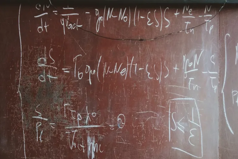 Les plus grandes créations de l'humanité : comment les mathématiques ont-elles contribué à comprendre la complexité étonnante de l’univers ?