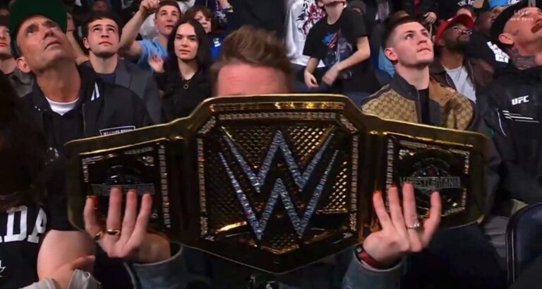 WWE Raw - Ovation pour cet invité d'honneur...