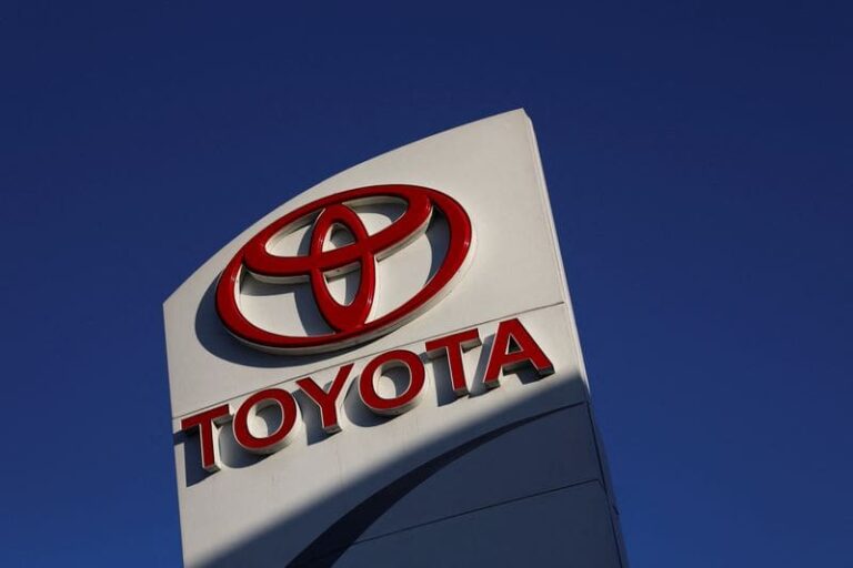 Malgré la menace des droits de douane américains, Toyota enregistre une croissance mondiale grâce aux ventes au Japon