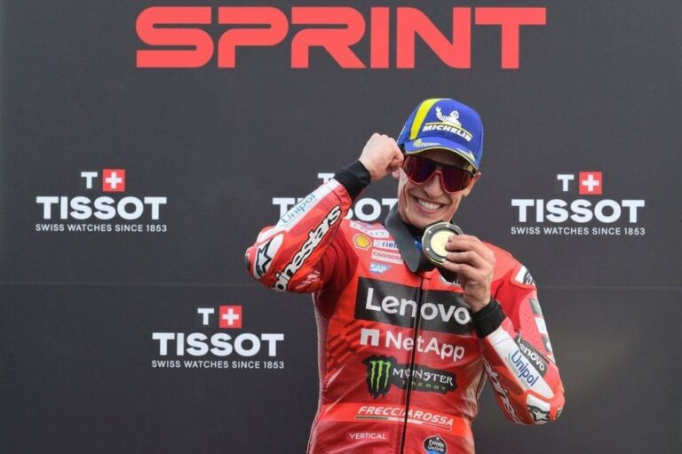Marc Márquez remporte la course sprint lors du Grand Prix de Thaïlande