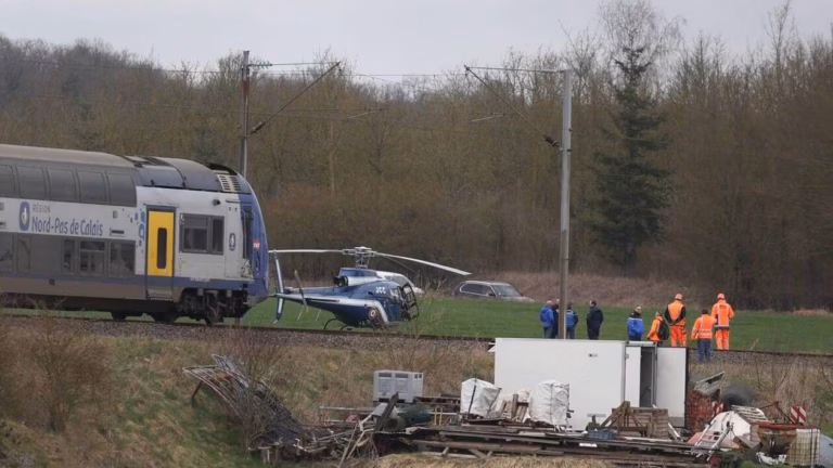 Pas-de-Calais : deux militaires tués dans une collision avec un train