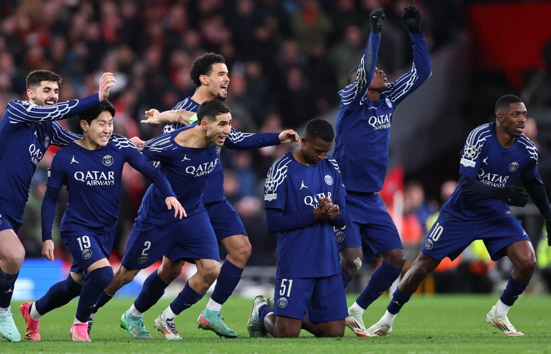 Frissons : revivez les derniers instants de la qualification du PSG à Anfield face à Liverpool