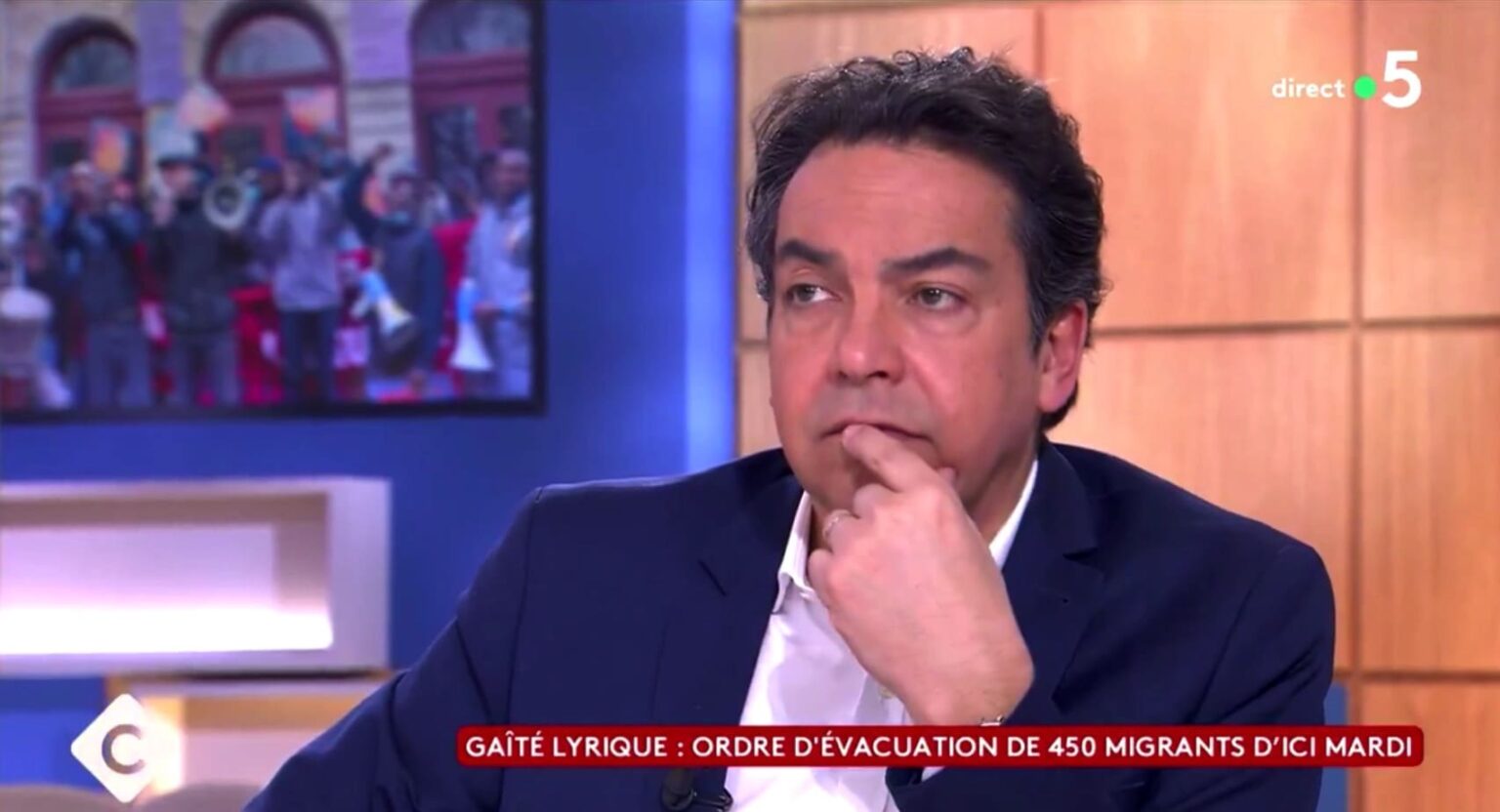 "Ces migrants n'embêtaient personne." Patrick Cohen crée la polémique après ses propos sur l'évacuation de la Gaîté Lyrique