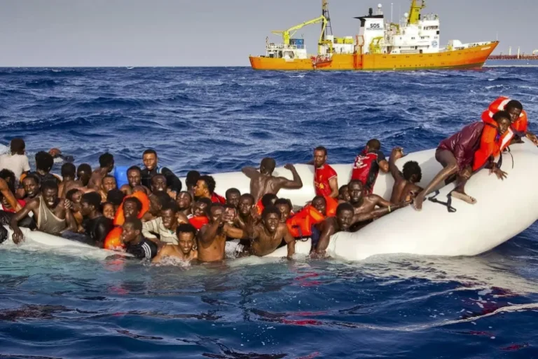 Perte de 40 migrants et récupération de 6 corps dans une nouvelle tragédie en méditerranée