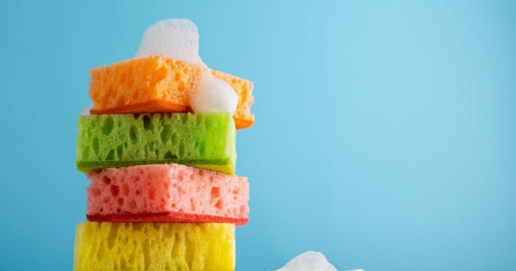 SANTÉ - Les éponges de cuisine sont-elles nuisibles pour la santé