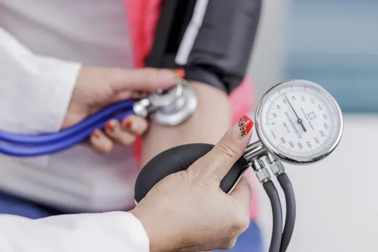 SANTÉ - Des polluants organiques persistants liés à l'hypertension chez les adolescents ayant subi une chirurgie de l'obésité