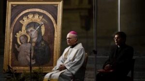 Alors que la santé du Pape François inquiète, Monseigneur Zani mène une prière à Rome pour le rétablissement du Saint-Père