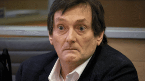 Pierre Palmade libéré du bracelet électronique, sa pièce de théâtre « Fugueuse » revient à Paris en 2027