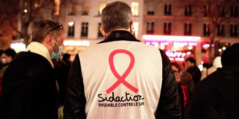 Sidaction 2025 : un appel urgent à soutenir la recherche contre le VIH