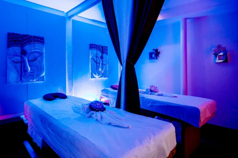 400 salons de massage cacheraient un réseau de prostitution, l’État contre-attaque !