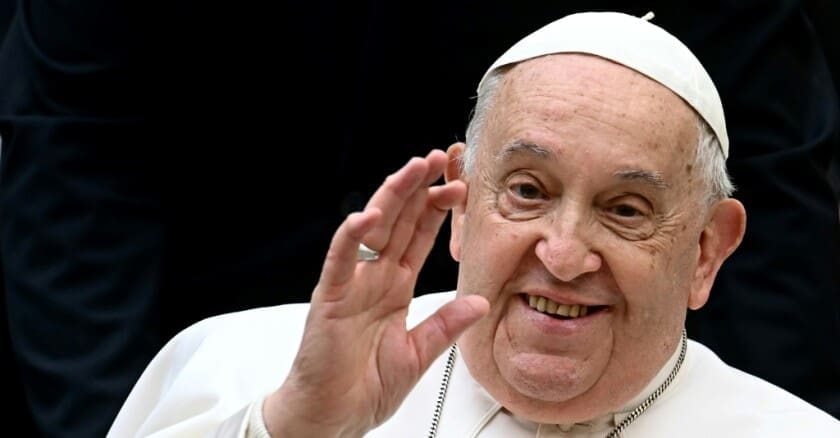 Le pape François victime de deux crises respiratoires aiguës