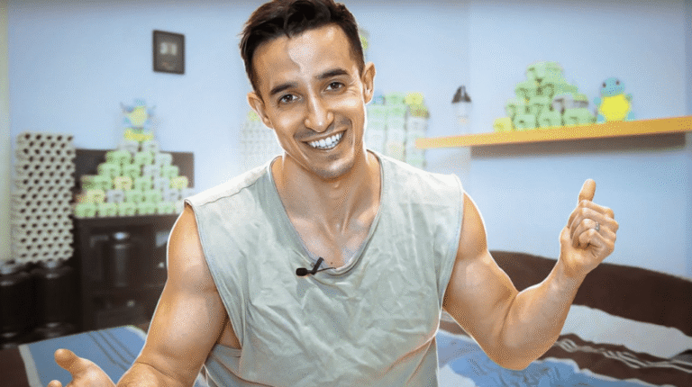 Tibo InShape soutient le port du voile dans le sport: "Un moment de liberté"