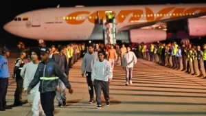 Expulsions des Vénézuéliens : une juge compare la politique de Trump au traitement des nazis