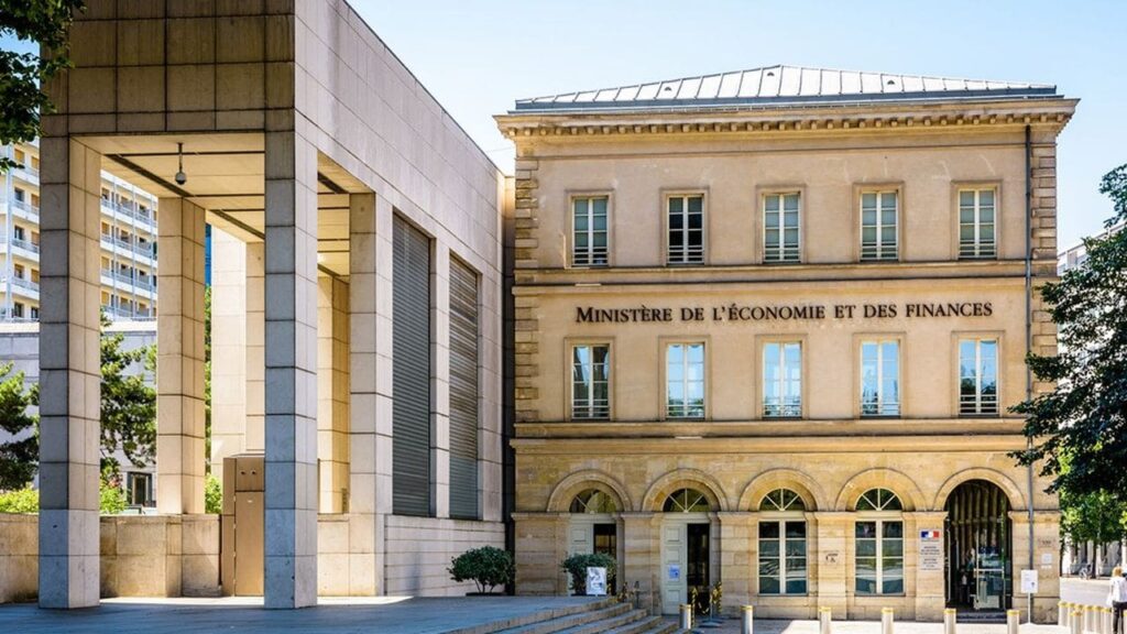 Droits de douane : les syndicats se réunissent à Bercy pour discuter des conséquences sur l'emploi