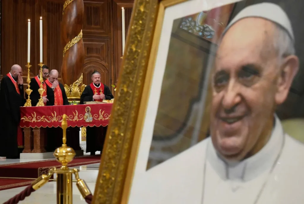 La tempête réformatrice du pape François contre les conservateurs se poursuivra-t-elle avec son successeur ?