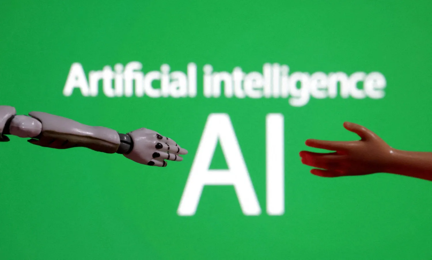 Des experts mettent en garde : l'intelligence artificielle rend les humains plus stupides
