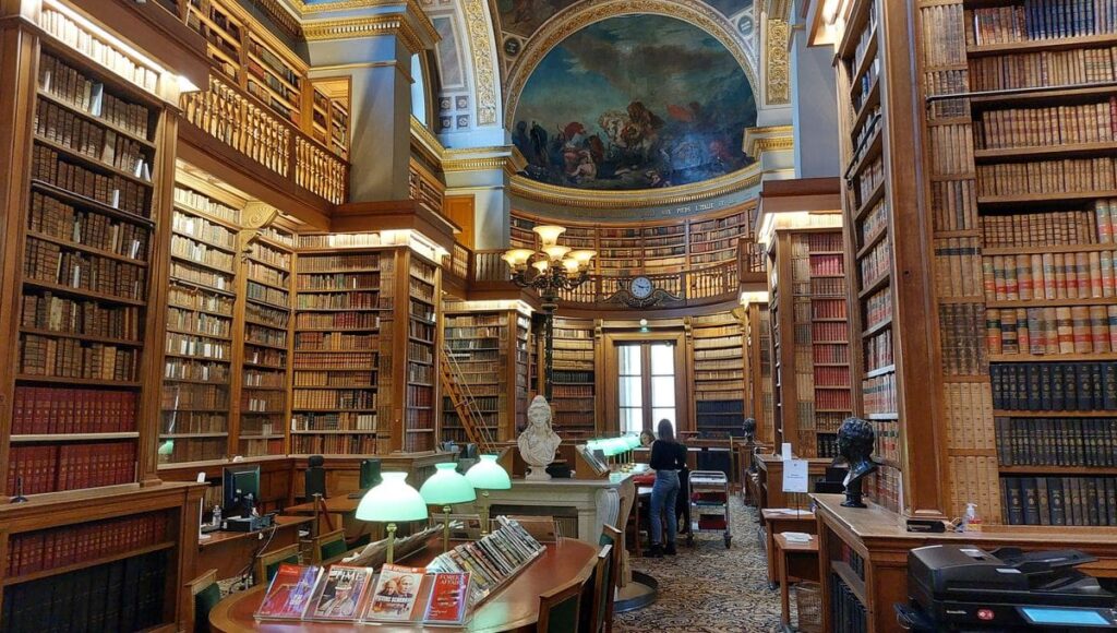 À l’Assemblée nationale, la bibliothèque retrouve sa splendeur sous les fresques de Delacroix
