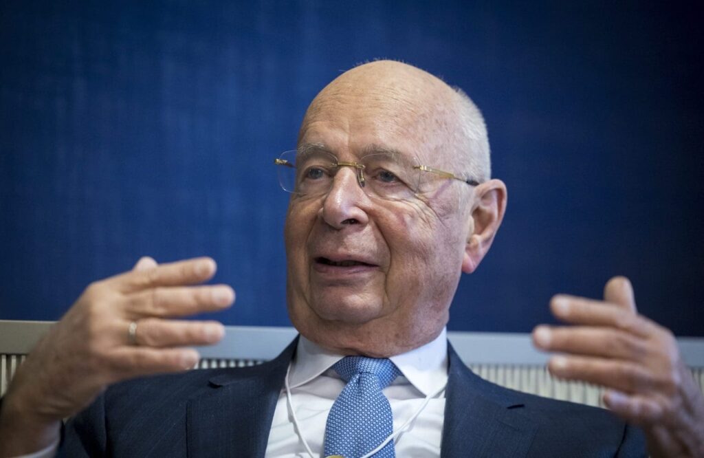 Klaus Schwab quitte la présidence du Forum de Davos après 55 ans de règne