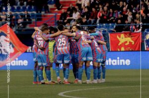 Ligue 2 - Battu par Martigues (0-3), le Stade Malherbe de Caen de la famille Mbappé rétrogradé en National !